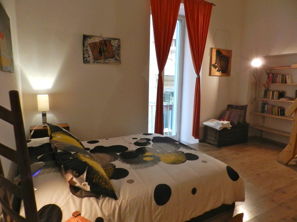 Apartamento Modern Flat Cavour Nápoles Exterior foto